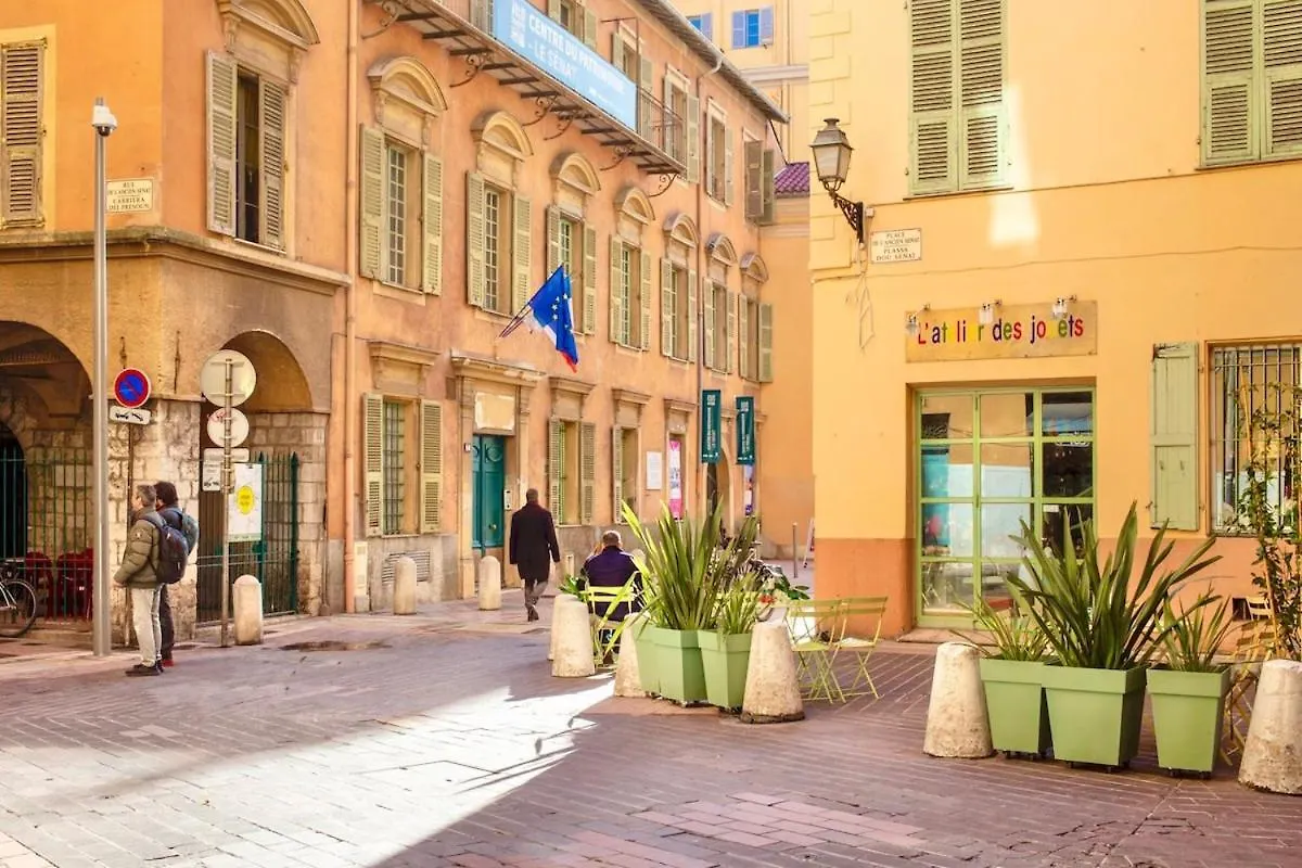 Proche Du Cours Saleya Et De La Plage, Dans Le Vieux Nice, Spacieux Et Climatise Apartment Nizza